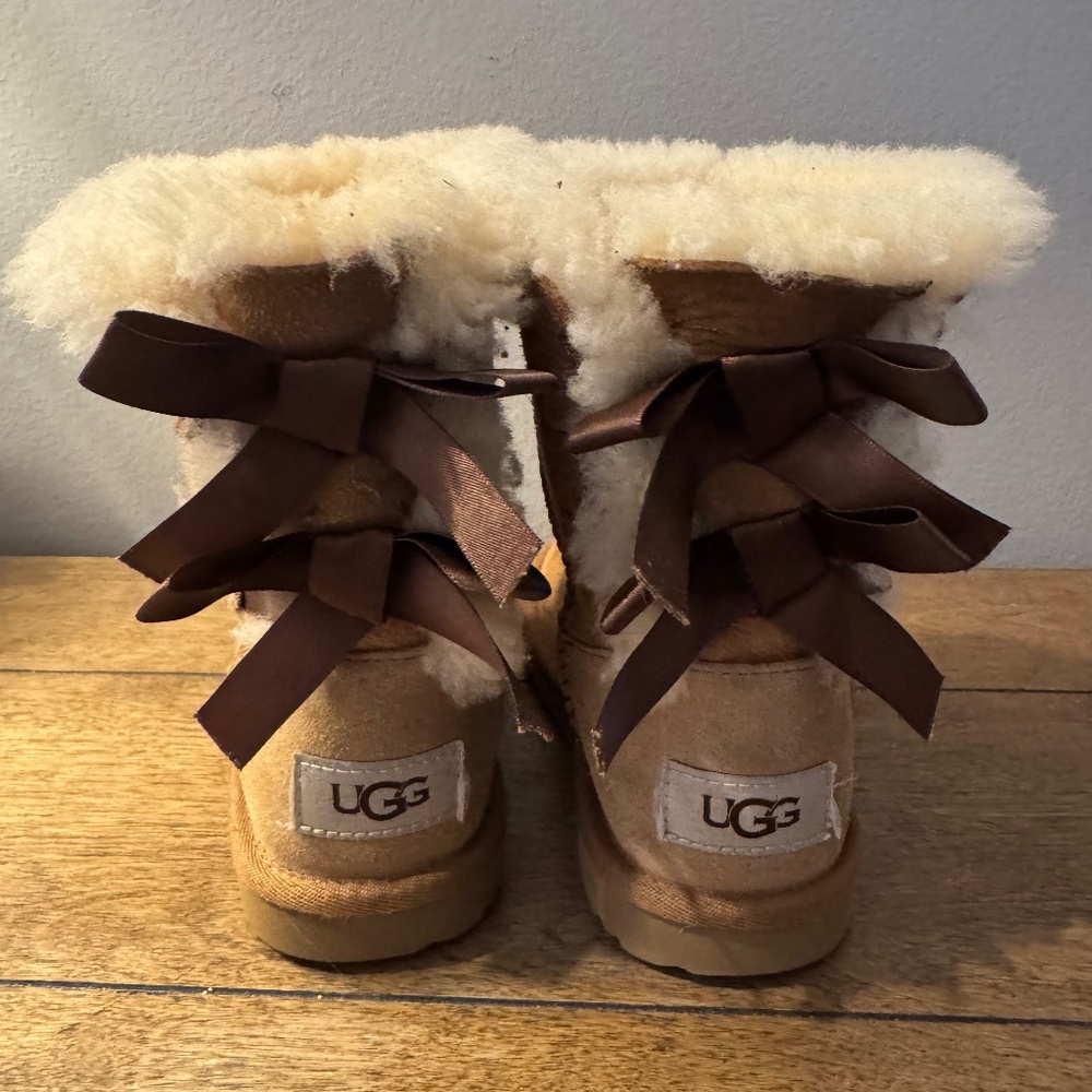 Bailey Bow II Boot